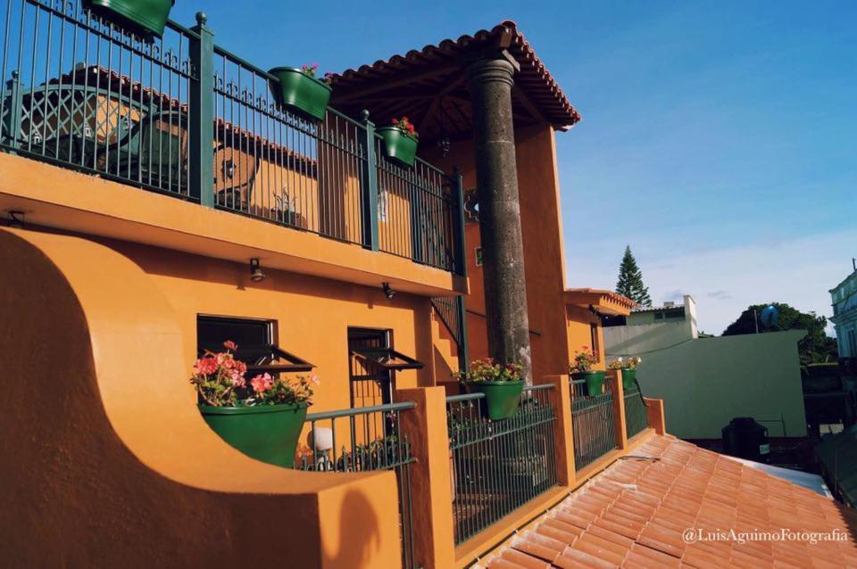קומיטן דה דומינגז Hotel Del Pasaje Morales מראה חיצוני תמונה