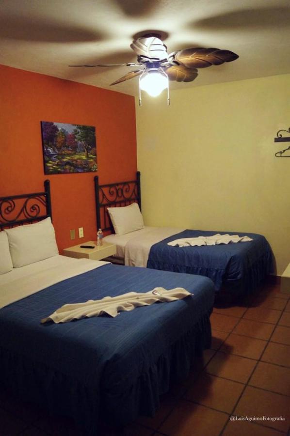 קומיטן דה דומינגז Hotel Del Pasaje Morales מראה חיצוני תמונה