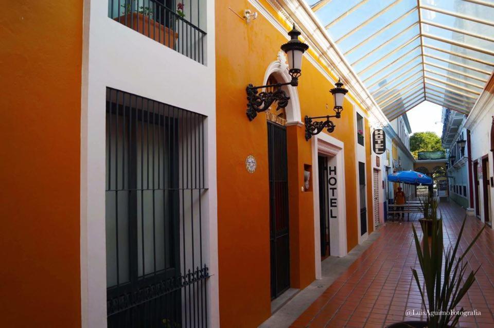 קומיטן דה דומינגז Hotel Del Pasaje Morales מראה חיצוני תמונה
