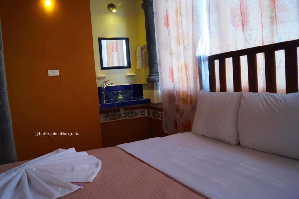 קומיטן דה דומינגז Hotel Del Pasaje Morales מראה חיצוני תמונה